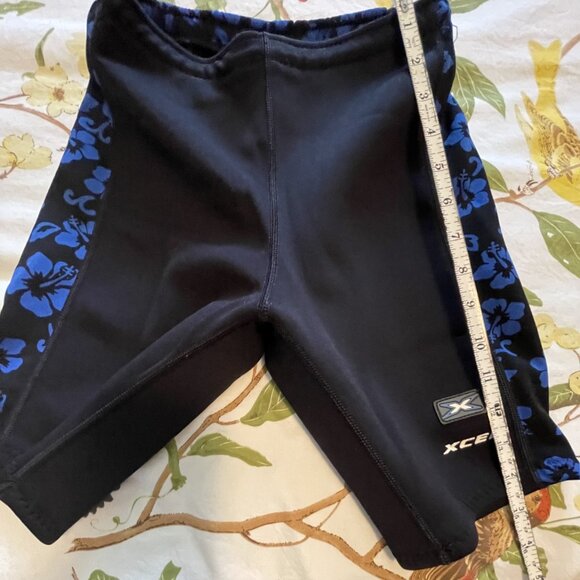 Excel scuba shorts (XS) preloved - Picture 6 of 9